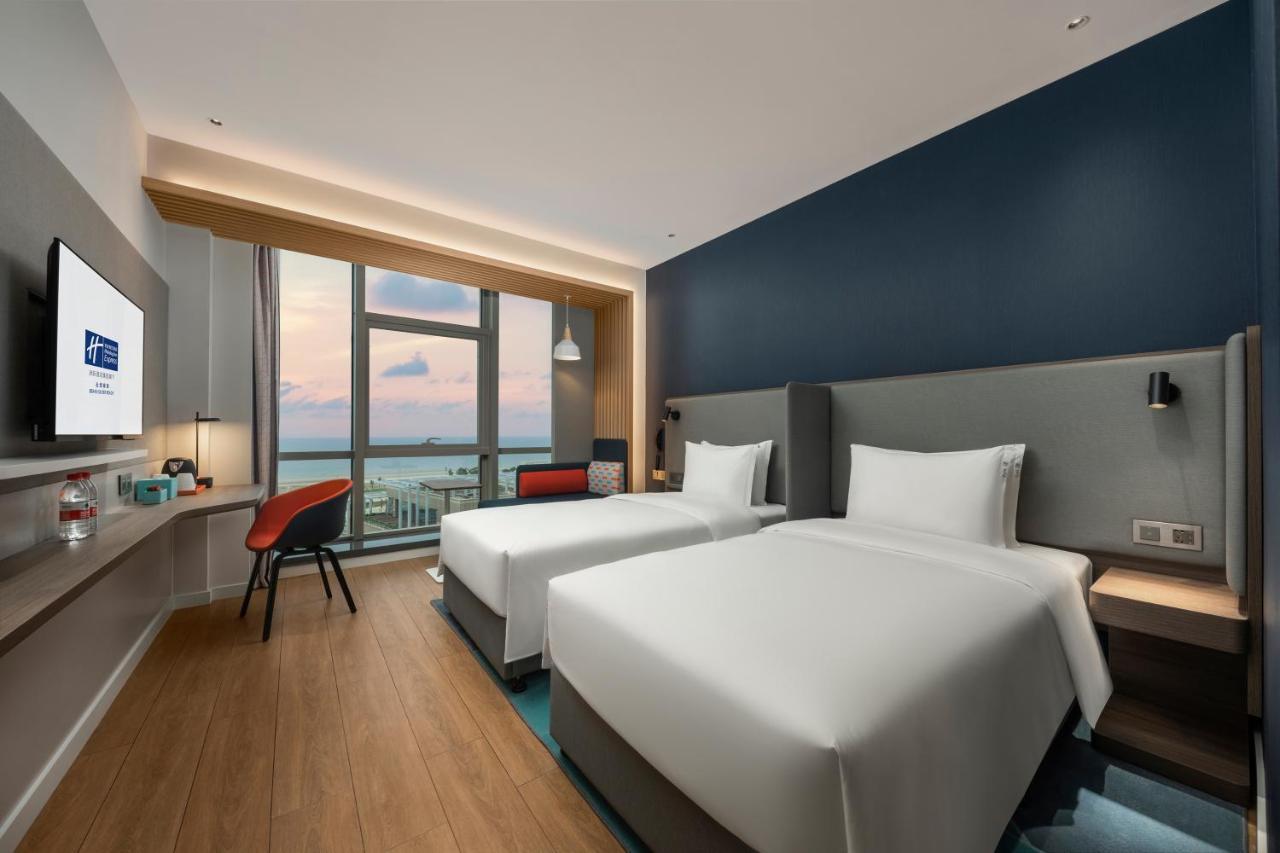Holiday Inn Express Beihai Silver Beach By Ihg Exteriör bild