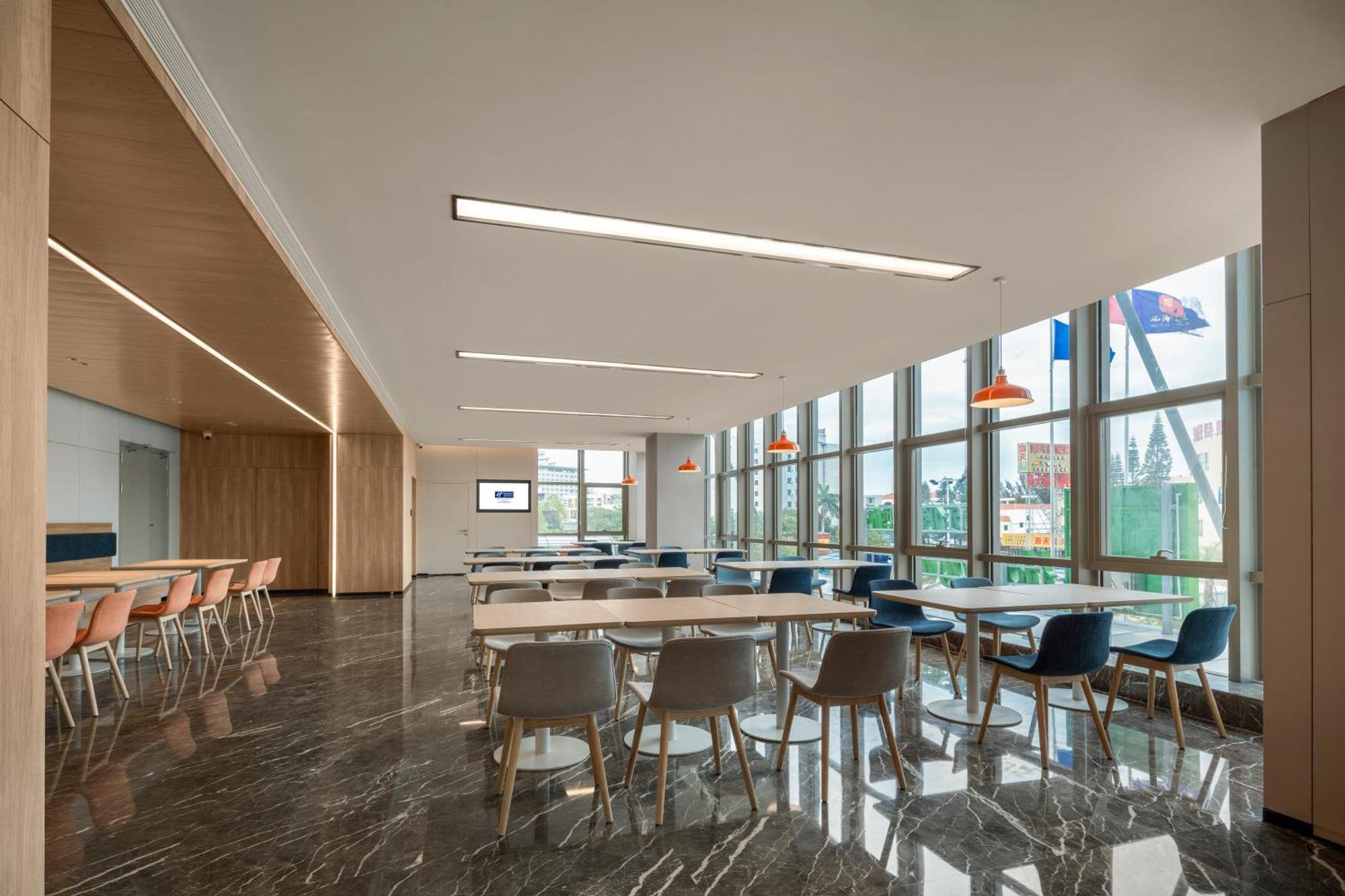 Holiday Inn Express Beihai Silver Beach By Ihg Exteriör bild
